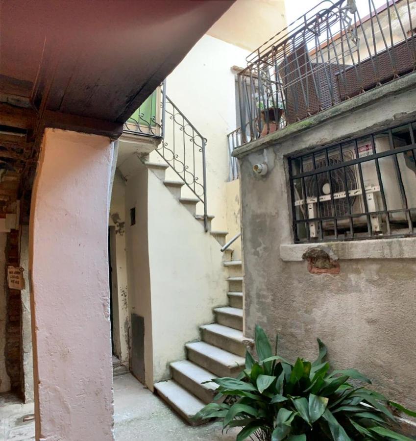 Eagle'S Nest Venice Guest House Екстериор снимка