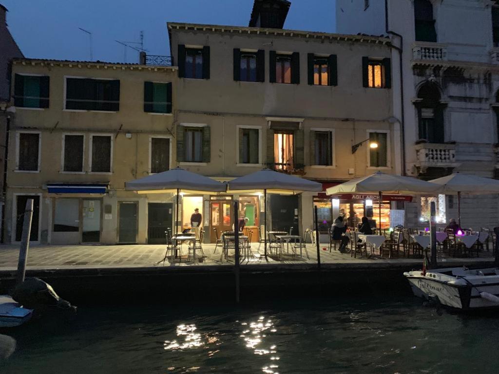 Eagle'S Nest Venice Guest House Екстериор снимка